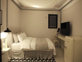 August Boutique Hotel