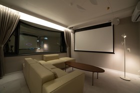 The Hyoosik Aank Hotel
