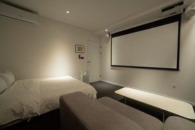 The Hyoosik Aank Hotel