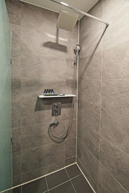 Doo Hotel & Guesthouse - Hostel