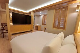 Mir Hotel
