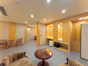 Mir Hotel