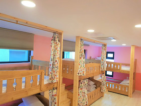 The White Station Guesthouse