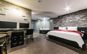 Boutique Hotel XYM