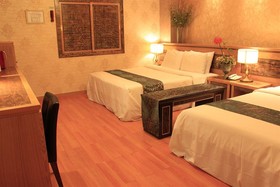 Hotel Amour & Symphony