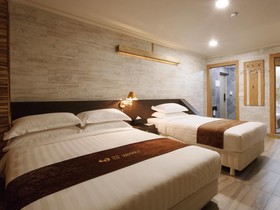 I.Y Hotel