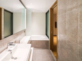 ibis Ambassador Suwon Hotel