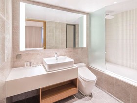ibis Ambassador Suwon Hotel