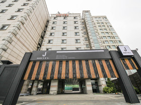 J Hotel Suwon