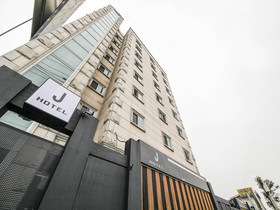 J Hotel Suwon