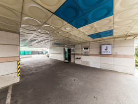 J Hotel Suwon