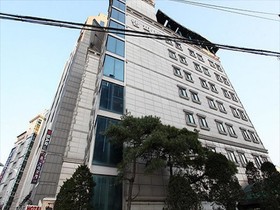 Rampart Hotel