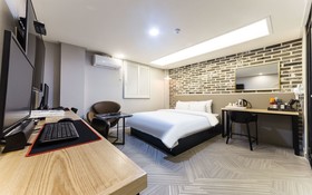 Suwon City Hall Station Dean