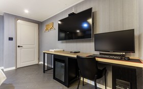 Suwon City Hall Station Dean