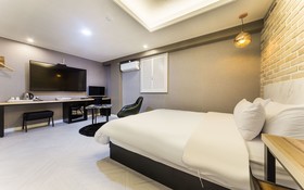 Suwon City Hall Station Dean