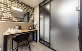 Suwon City Hall Station Dean