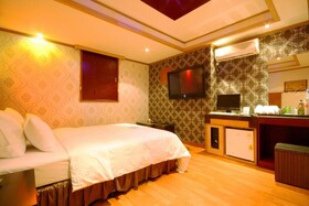 Suwon City Hall Station Soo