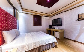 Suwon City Hall Station Soo