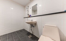 Suwon Dalbit Motel