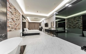 Suwon Homaesil Star Hotel