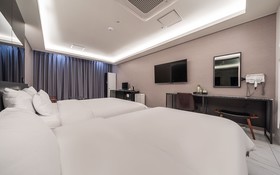 Suwon Homaesil Star Hotel