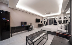 Suwon Homaesil Star Hotel