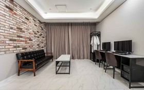 Suwon Homaesil Star Hotel
