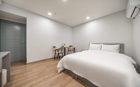 Suwon SR Hotel