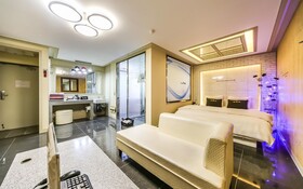 Hotel Time