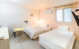 Hotel Yam