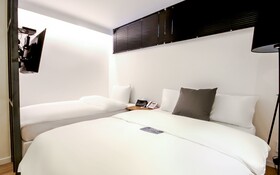 Hotel Yam