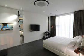 Orchid Hotel