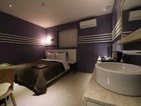 Ignis Hotel