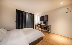 Yangsan Deokgye Yuna Hotel