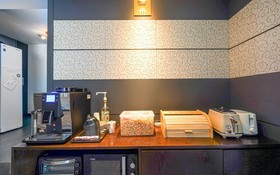 Yangsan Deokgye Yuna Hotel