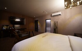 Yangsan Pyeongsan Den Bastar Hotel