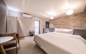 Yangsan Pyeongsan Den Bastar Hotel