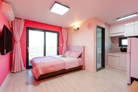 Pink Beach Pension