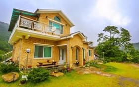 Yangyang Goyohan Kkottteul Pension