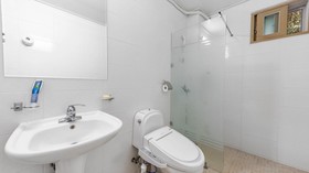 Yangyang Haettuneonchangmoon Pension