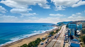 Yangyang Haettuneonchangmoon Pension