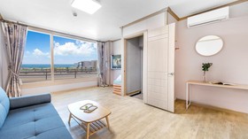 Yangyang Haettuneonchangmoon Pension