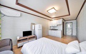 Yangyang Hajodae Conto Hotel Pension