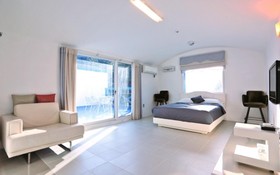 Yangyang Lodes Pool Villa