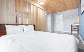 Yangyang Vintage House Pension