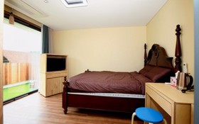 Yangyang Yachtrang Club House Pension