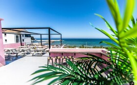 Yangyang Yoloha Surfhouse