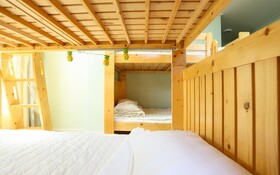 Yangyang Yoloha Surfhouse