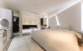 Yesan Orange Tomato Motel