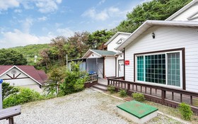 Yong Maple Pension